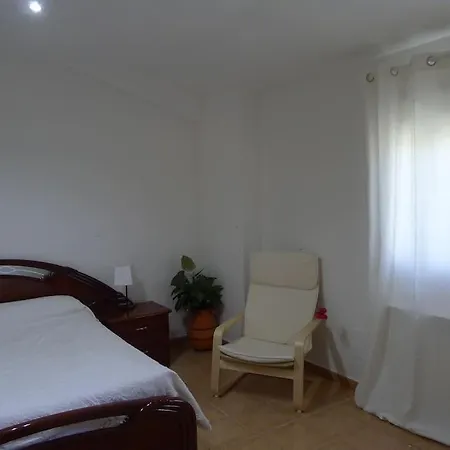 Swimming Pool, And Garden In Apartment Nigran